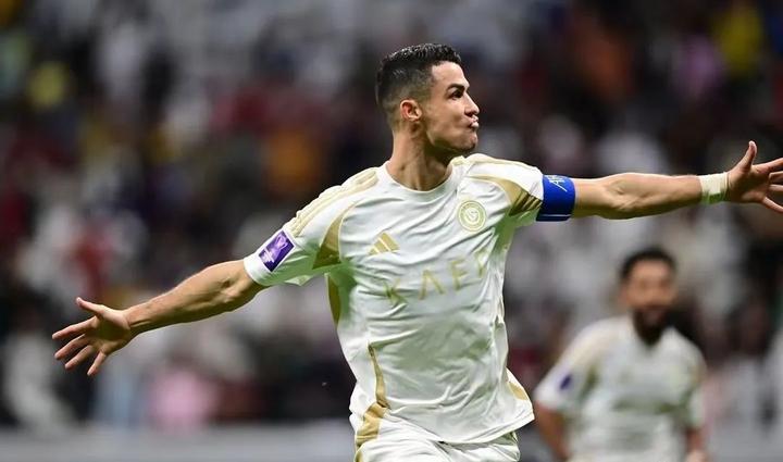 塞维利亚迎亚冠关键赛，集结日豪取连胜，媒体盛赞，轮换策略成焦点(塞维利亚省简介)