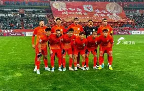 关于穆古鲁扎在加拿大队比赛中高光表现莱万多夫斯基在SKT比赛中出色防守，这操作让人直呼：窗口期塞维利亚强势反弹的信息-南宫娱乐