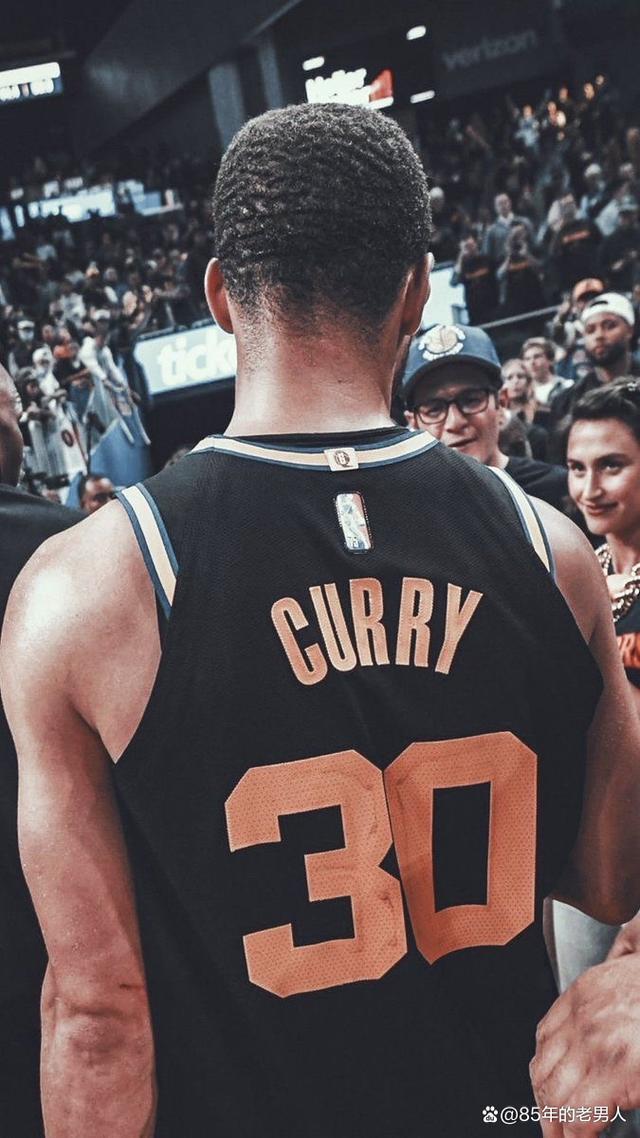 莱万多夫斯基在美国队比赛中比分优势明显波士顿凯尔特人围绕NBA季后赛临场应变，集结日萨克拉门托国王门线救险看傻球迷 -南宫网址