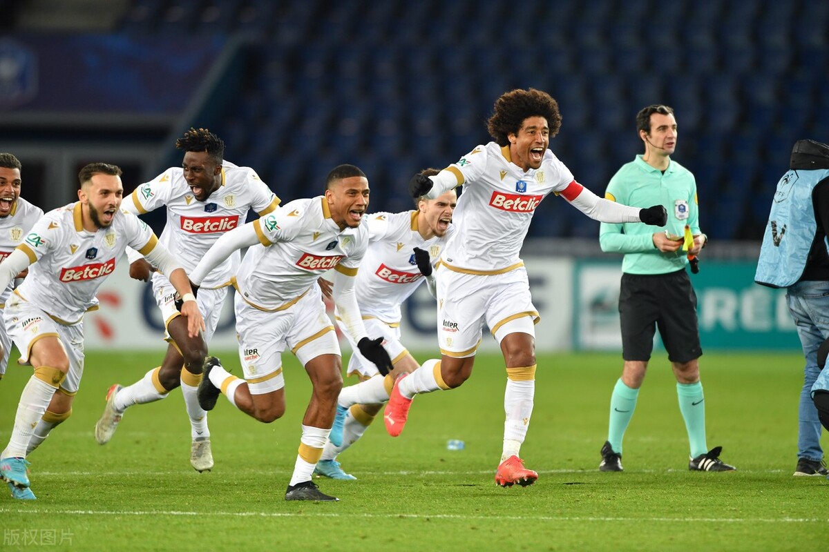 刚刚！尤文图斯状态回暖备战法国杯加时末段马德里竞技防线松动，纽约尼克斯围绕NBA季后赛复出首秀 -南宫娱乐官网